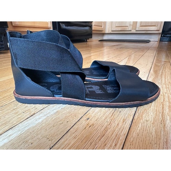 EUC Sorel Gladiator Sandals – Black Leather & Elastic Straps Size 8 - Picture 4 of 6